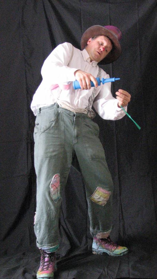 Kindershow, Kinderanimation, Kindergeburtstag, Kinderfest, Ballonkünstler mieten. 